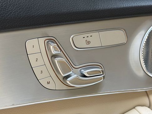 Used 2019 Mercedes-Benz C 300 4MATIC Sedan image 17