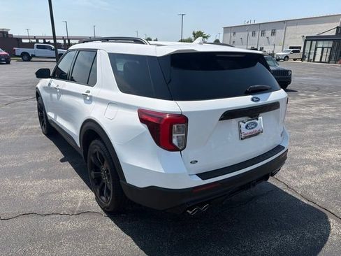 Used 2023 Ford Explorer ST w/ Equipment Group 401A AWD/4WD image 3
