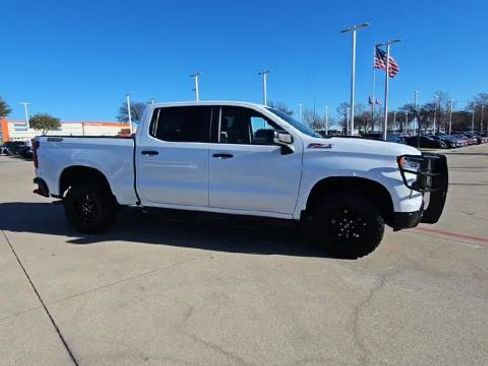 Used 2023 Chevrolet Silverado 1500 LT Trail Boss AWD/4WD image 40