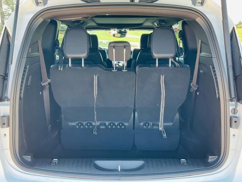 New 2025 Chrysler Pacifica Select image 8