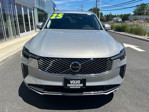 Certified 2025 Volvo XC90 B6 Plus AWD/4WD image 7
