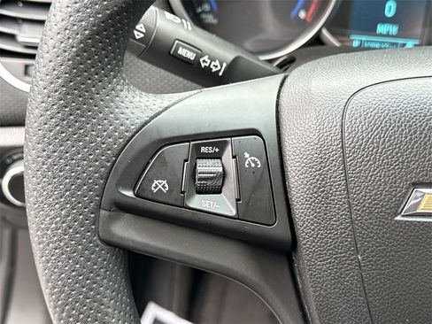 Used 2016 Chevrolet Cruze Eco image 26
