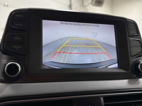 Used 2019 Hyundai Kona SE image 19