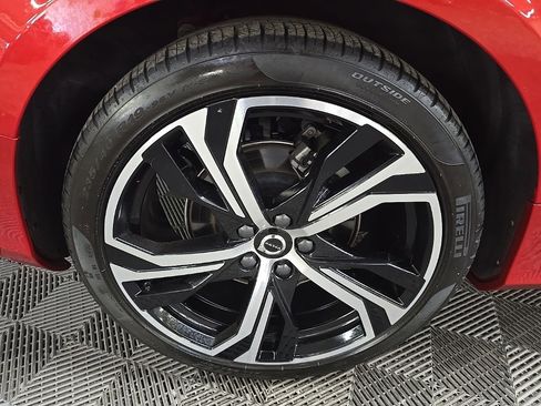 Used 2023 Volvo S60 B5 Ultimate image 14