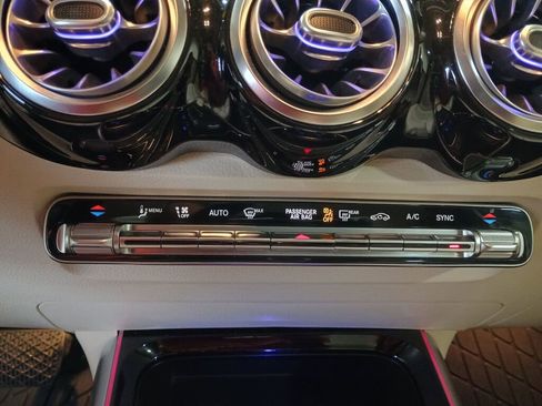 Certified 2021 Mercedes-Benz GLB 250 GLB 250 image 13