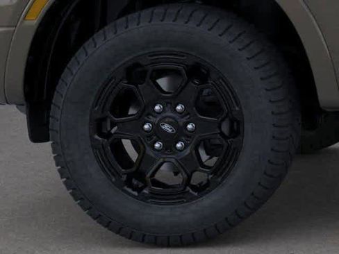 New 2025 Ford Ranger XLT w/ Equipment Group 301A High image 19