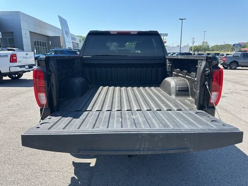Used 2026 GMC Sierra 1500 Pro w/ Pro Value Package AWD/4WD image 9