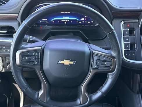 Used 2022 Chevrolet Tahoe High Country w/ Premium Package AWD/4WD image 18