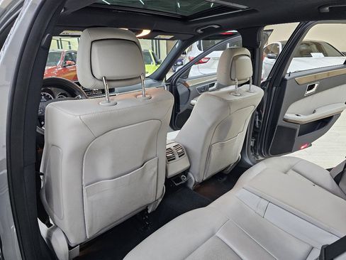 Used 2010 Mercedes-Benz E 350 Sedan w/ Premium 1 Pkg image 25