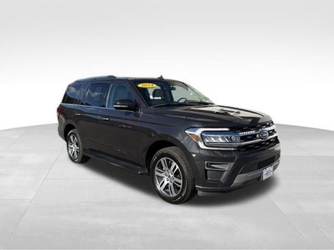 Used 2024 Ford Expedition Limited image 3