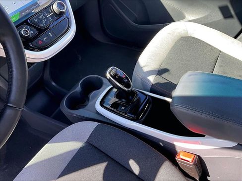 Used 2017 Chevrolet Bolt LT image 12