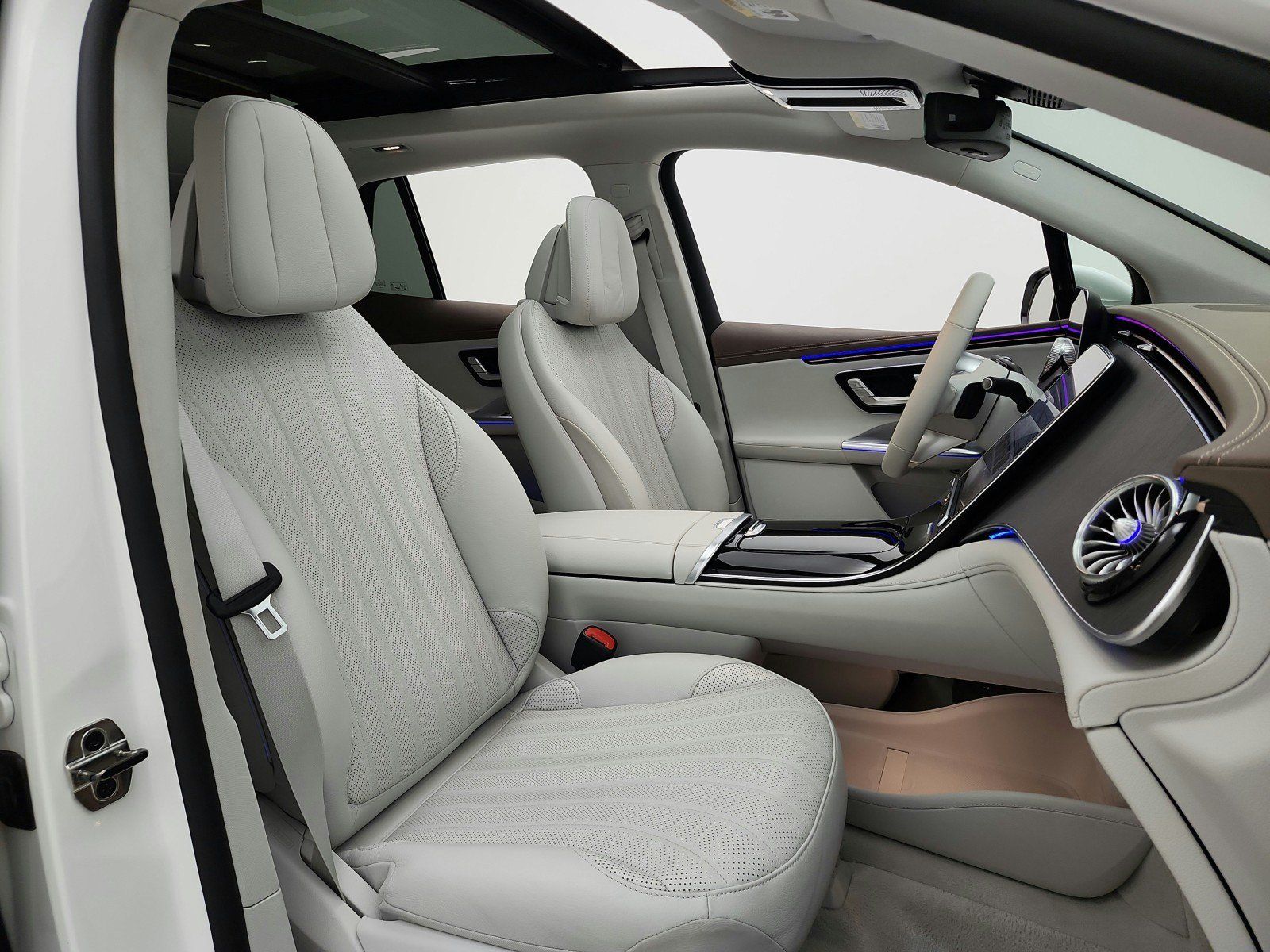 Certified 2023 Mercedes-Benz EQE 350+ SUV image 19