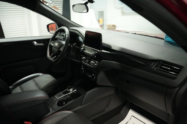 Used 2023 Ford Escape ST-Line AWD/4WD image 21