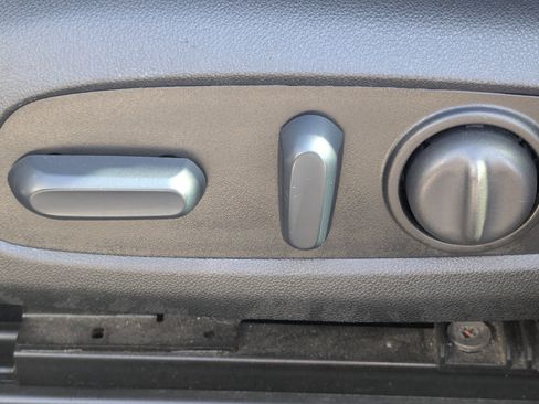 Used 2023 Chevrolet Malibu LT image 24