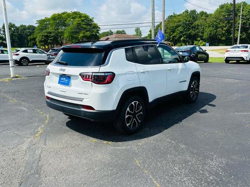 Used 2024 Jeep Compass Limited AWD/4WD image 3