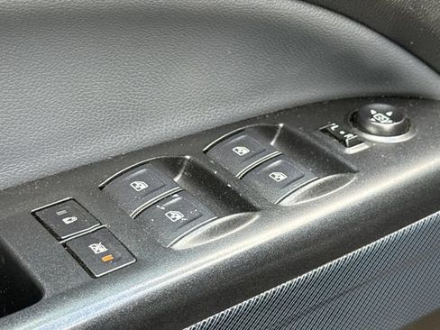 Used 2022 Chevrolet Colorado Z71 RWD image 20