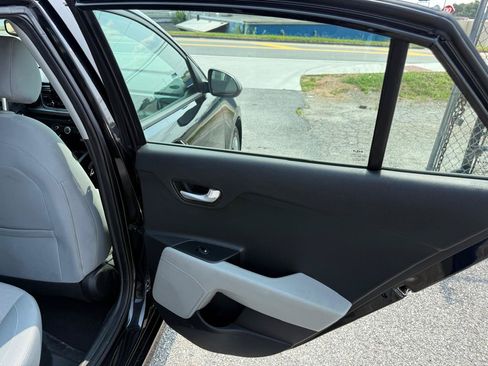 Used 2022 Kia Rio S FWD image 13