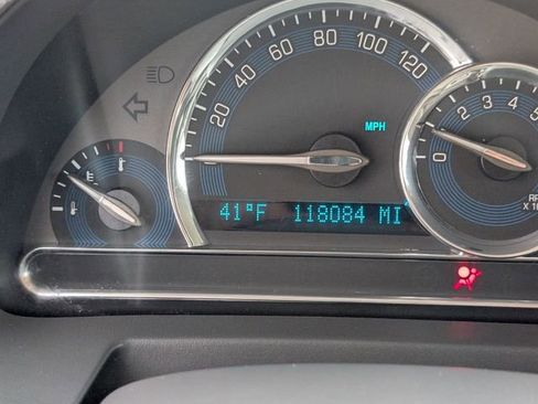 Used 2009 Chevrolet HHR LT FWD image 12