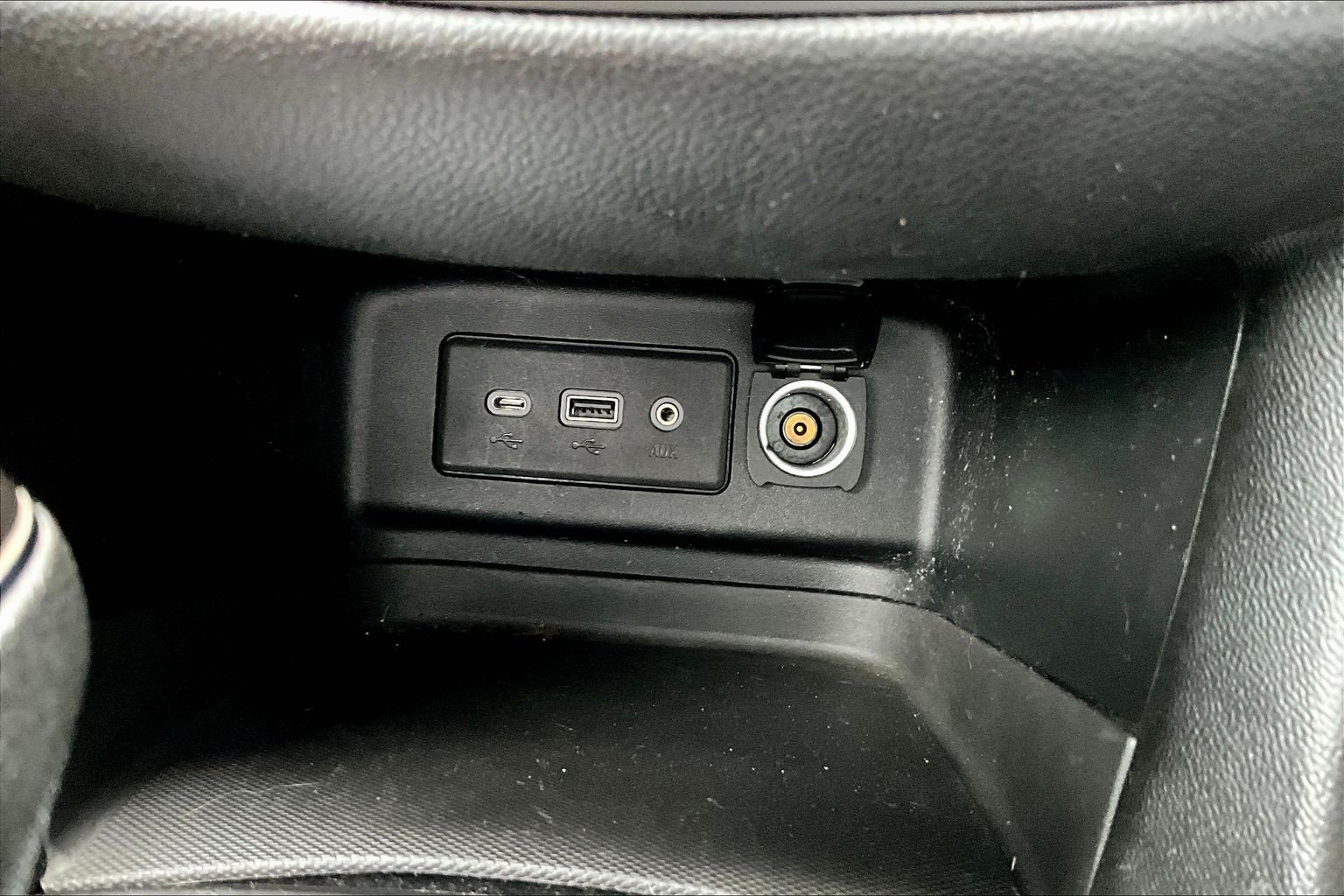 Used 2020 Chevrolet Equinox LT FWD image 16