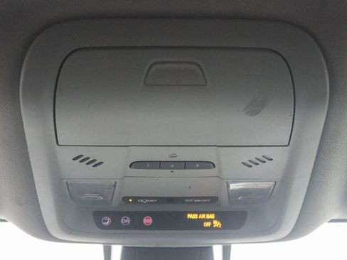 Used 2021 Chevrolet Blazer LT image 21