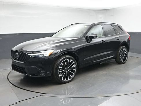 New 2026 Volvo XC60 B5 Ultra w/ Protection Package Premier AWD/4WD image 4