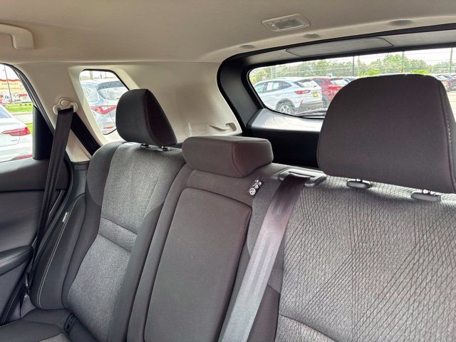 Used 2025 Nissan Rogue SV AWD/4WD image 20