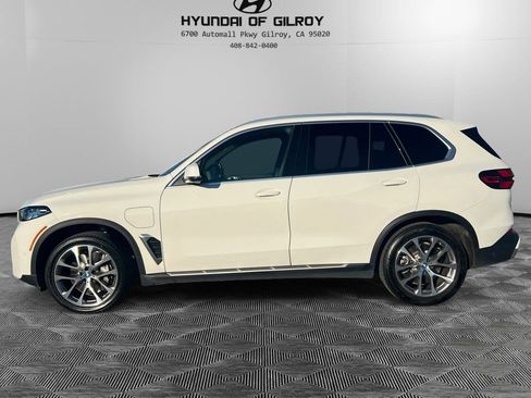 Used 2025 BMW X5 xDrive50e image 8