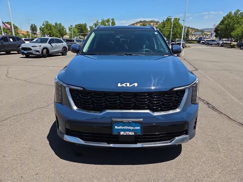 Used 2024 Kia Sorento S w/ Panoramic Sunroof Package FWD image 14