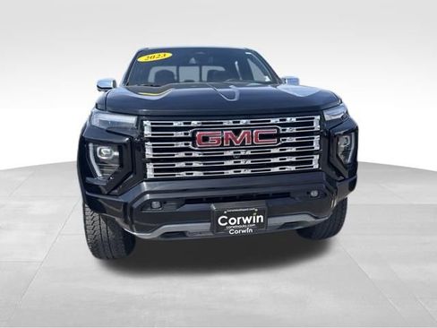 Used 2023 GMC Canyon Denali w/ Denali Black Edition AWD/4WD image 5