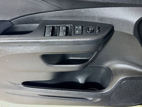 Used 2016 Honda CR-V SE image 15