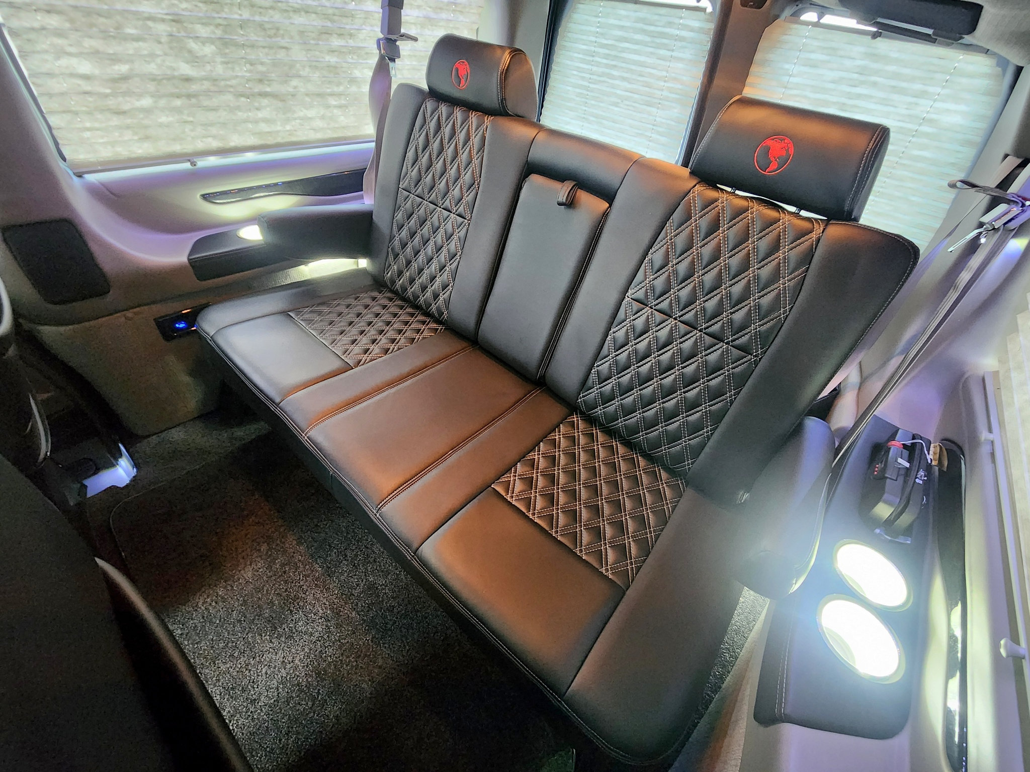 Used 2023 Chevrolet Express 2500 RWD image 25