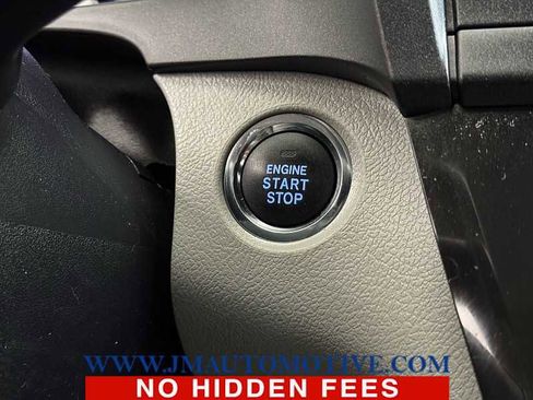Used 2020 Toyota Sienna XLE Premium AWD/4WD image 47