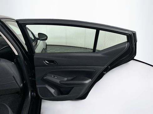 Used 2024 Nissan Altima 2.5 SV image 27