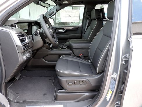 New 2026 GMC Yukon XL Elevation w/ Elevation Premium Package image 16