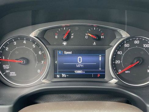 Used 2023 GMC Acadia SLE w/ Driver Convenience Package image 7