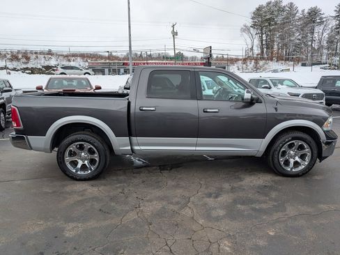 Used 2018 RAM 1500 Laramie w/ Convenience Group image 9