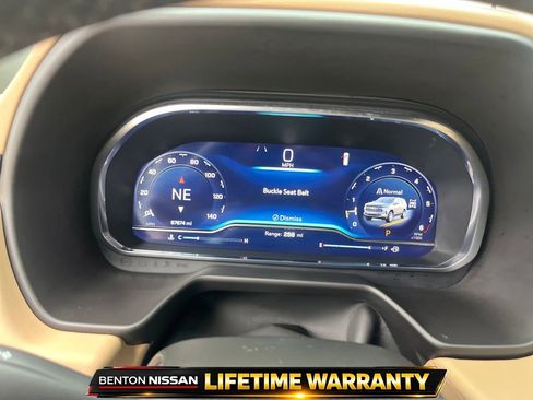 Used 2023 Chevrolet Tahoe Premier AWD/4WD image 14