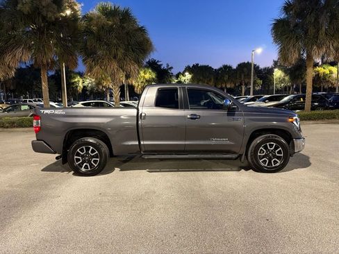 Used 2020 Toyota Tundra Limited w/ Limited Premium Package RWD image 4