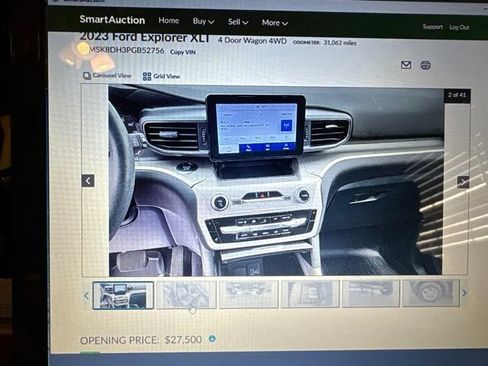 Used 2023 Ford Explorer XLT w/ Equipment Group 202A AWD/4WD image 2