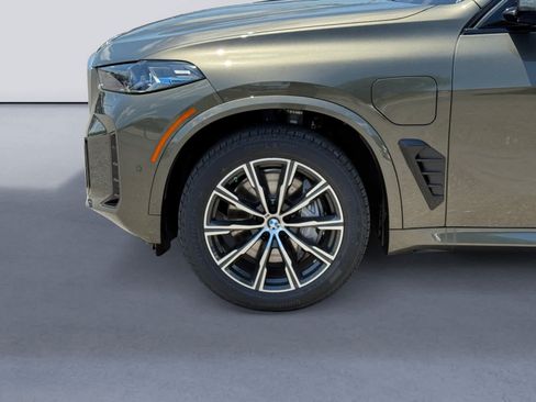 Used 2026 BMW X5 xDrive50e w/ M Sport Package AWD/4WD image 9