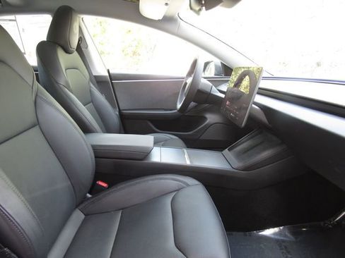 Used 2024 Tesla Model 3 Standard Range RWD image 17