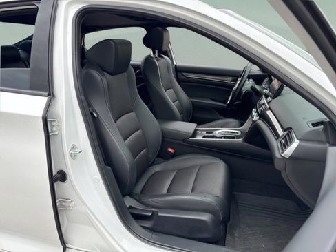 Used 2021 Honda Accord Sport image 39