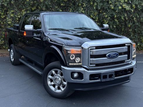 Used 2011 Ford F350 Lariat w/ Lariat Ultimate Pkg image 2