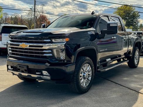Used 2020 Chevrolet Silverado 2500 High Country w/ Z71 Off-Road Package AWD/4WD image 7