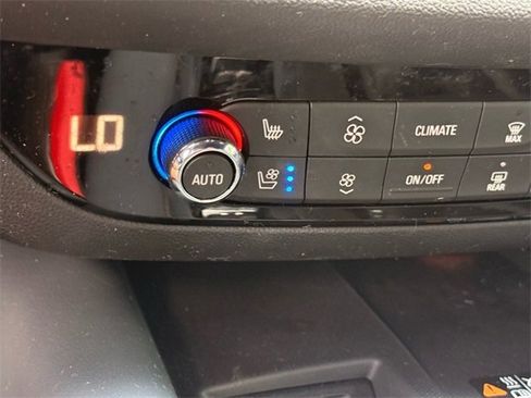 Used 2024 Buick Enclave Premium image 19