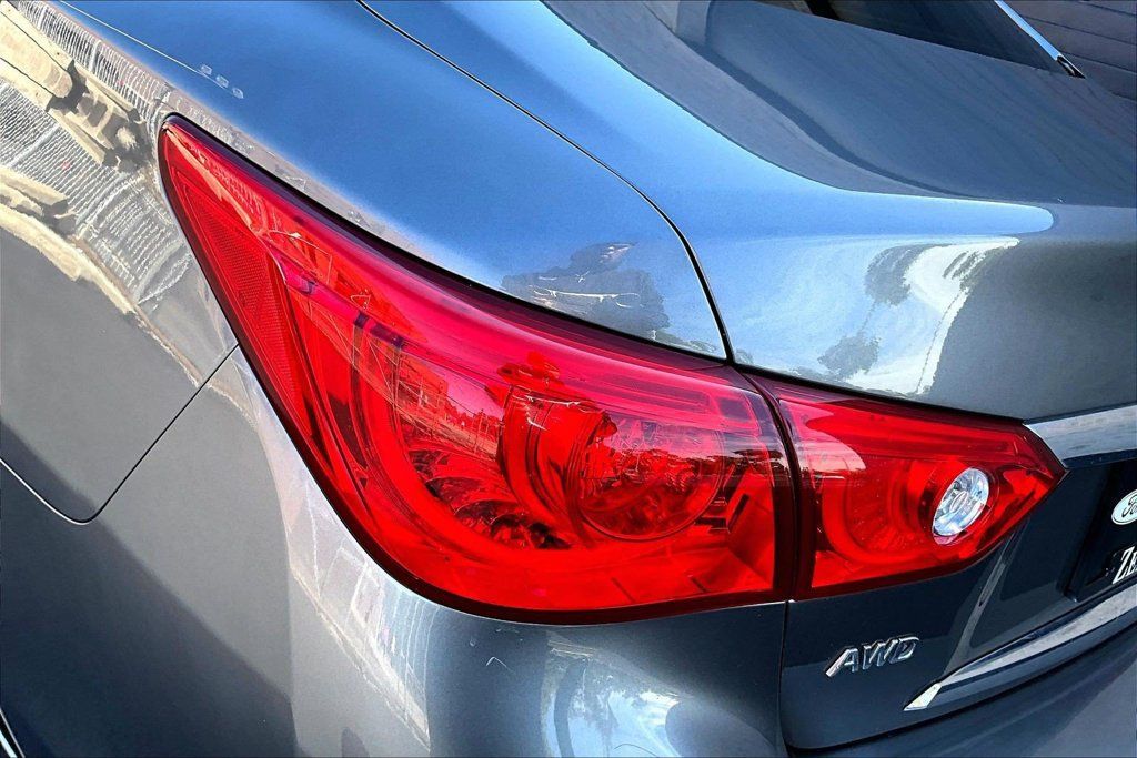 Used 2016 INFINITI Q50 3.0t Premium w/ 3.0T Premium Plus Package AWD/4WD image 30