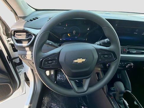 New 2026 Chevrolet TrailBlazer LT FWD image 12