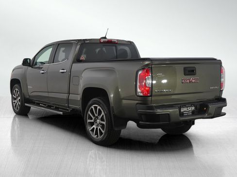 Used 2017 GMC Canyon Denali image 3