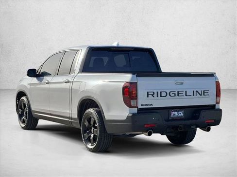 Used 2025 Honda Ridgeline Black Edition image 8
