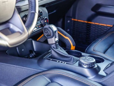 Used 2024 Ford Bronco Badlands image 24